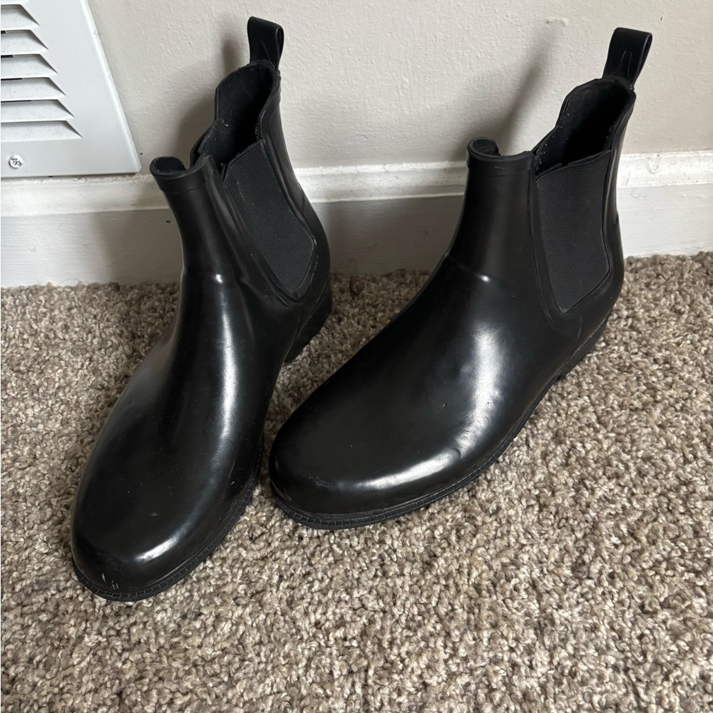 Black rain boots